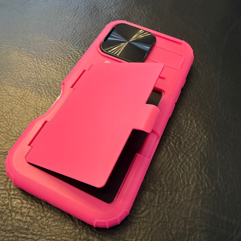 🍀 4 for $24: iPhone 16 Case,  Pink
